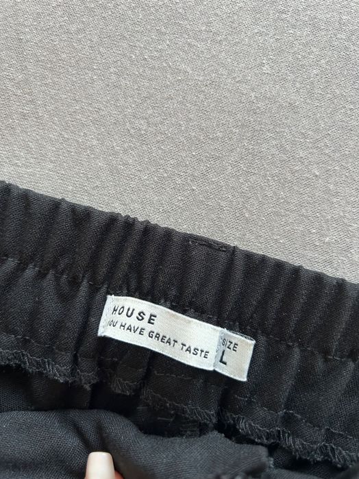 Pantaloni dama     .