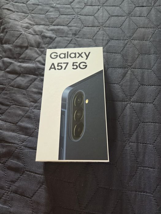 Vand Samsung A57 nou