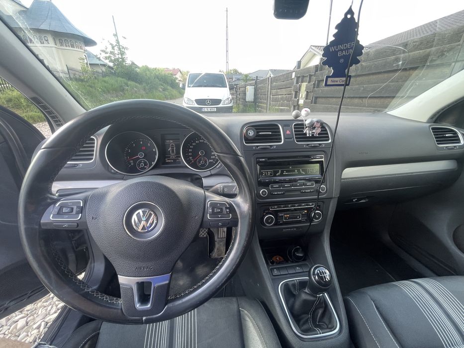 VOLKSWAGEN Golf 2012 — imagine 4