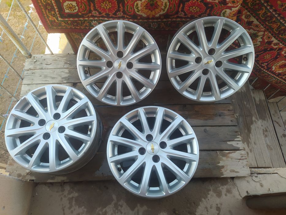 15 лик соболт радной дискалари сотилади. Холати идеал.