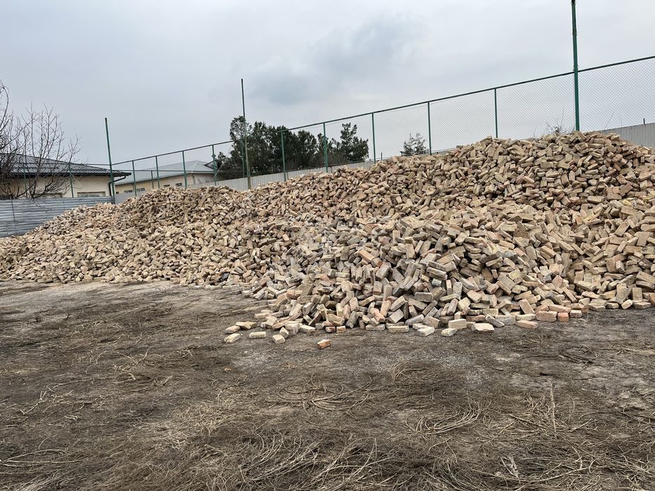 Бу гишт Bu g’isht