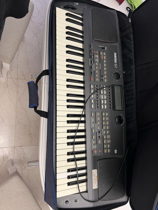 Orga Farfisa G7 cu husa si suport