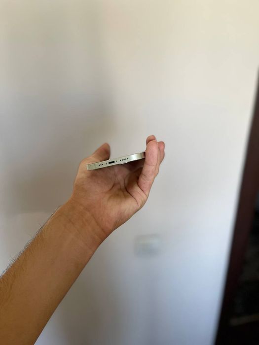 iPhone 12 hamma joyi ishlidi