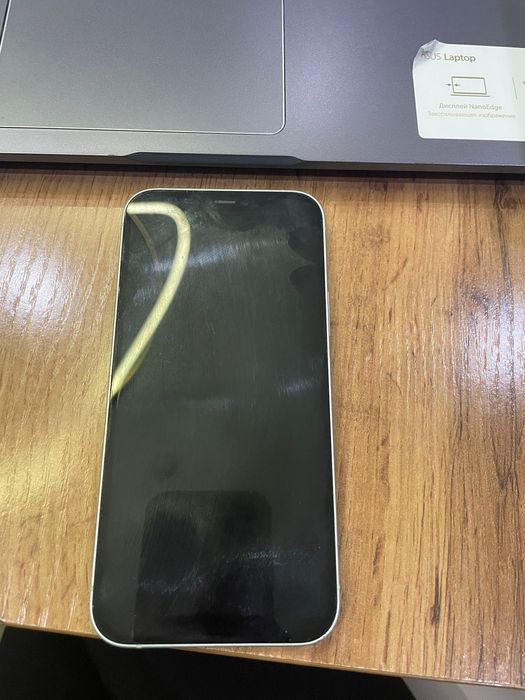 IPhone 12, мятный