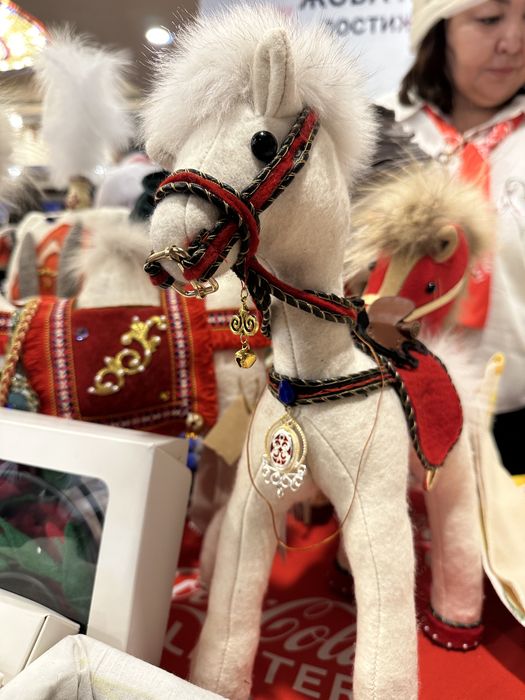 продаем игрушки сувениры ручной работы