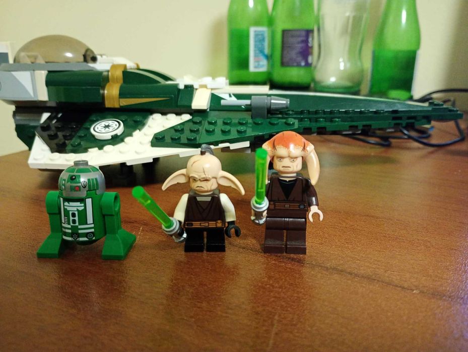 LEGO Star Wars Saesee Tiin's Jedi Starfighter 9498