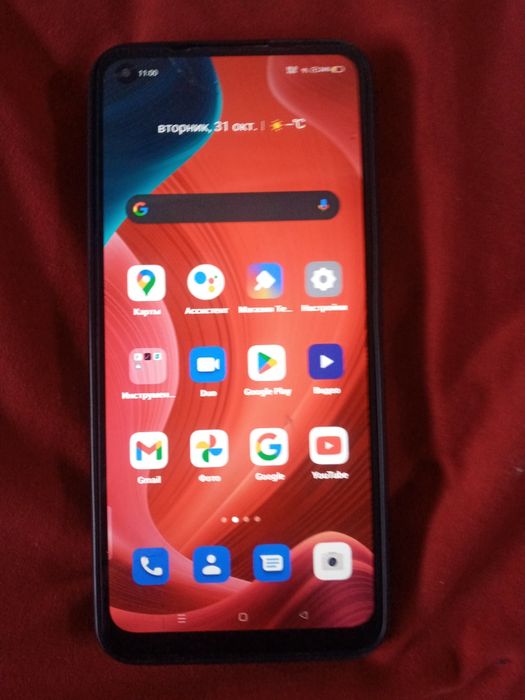 Продаю телефон самсунг