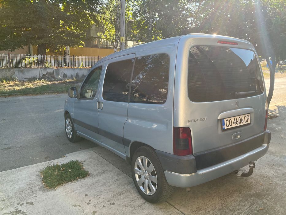 Продавам Peugeot Partner