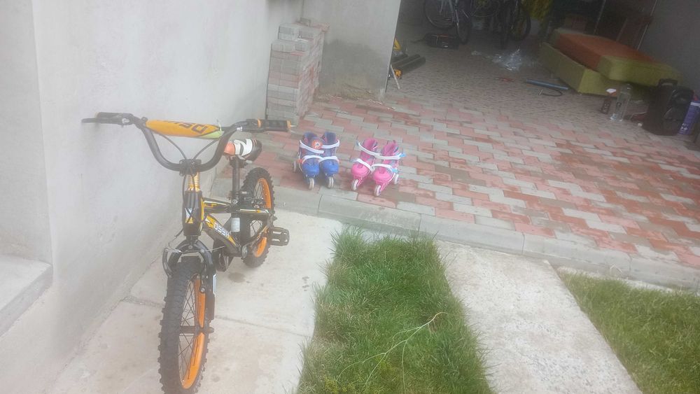 Bicicleta și role pentru copii (număr de la 30la 33reglabile)