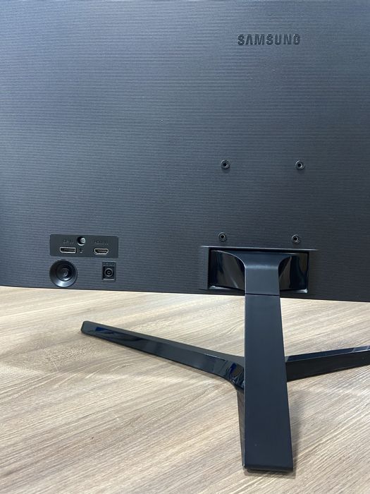 Монитор Samsung 27дюм