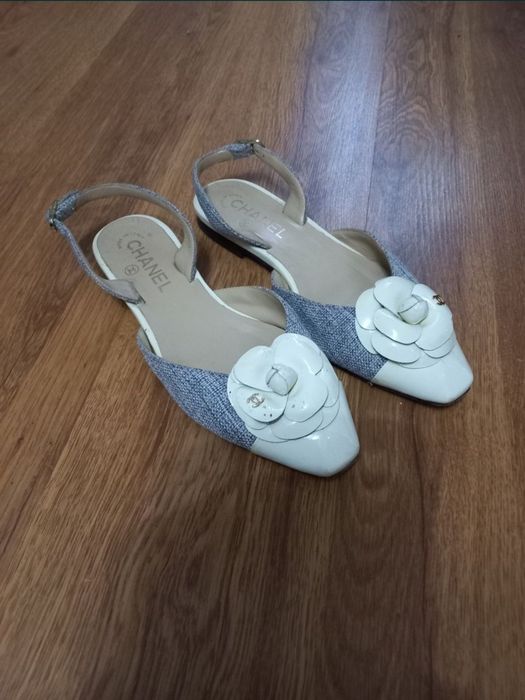 Срочно продам  состояние нового