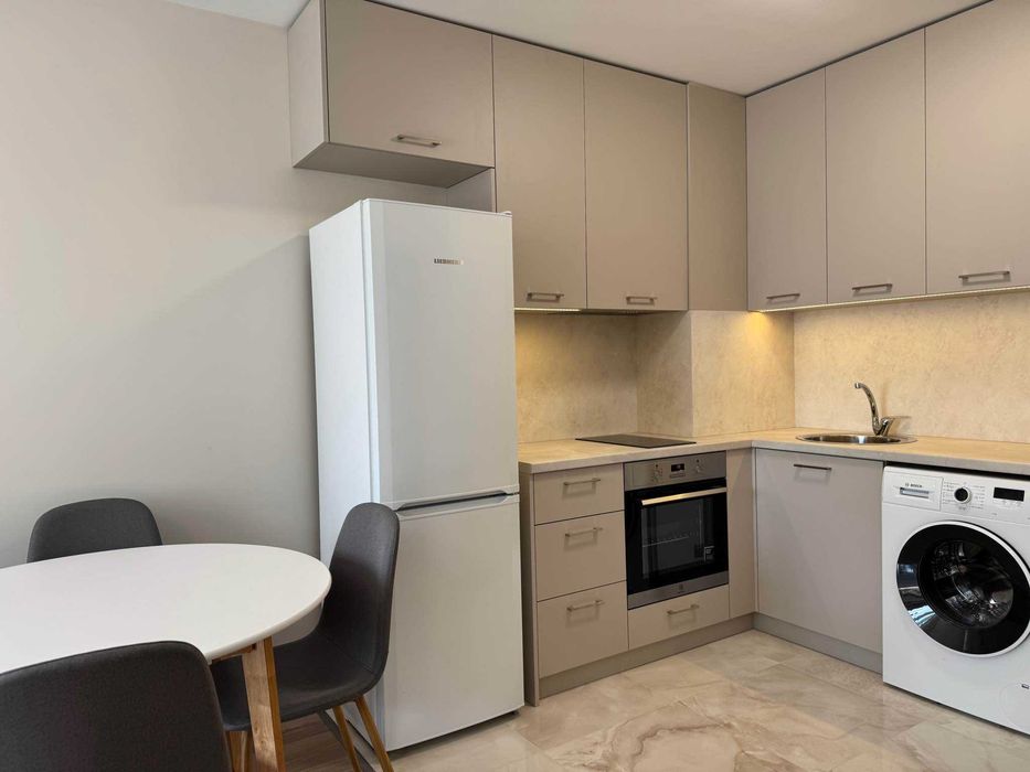 Дава се под наем Тристаен апартамент в София, Малинова долина - 55 кв.м за 767.55 € - Снимка #2