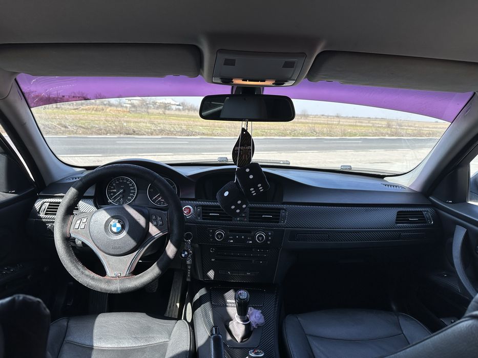 Vand BMW E90 215cp / Pachet M