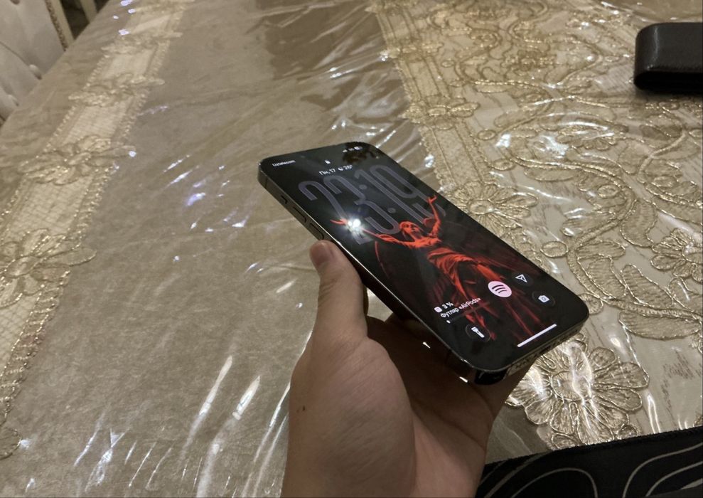 Iphone 13 pro max sotiladi
