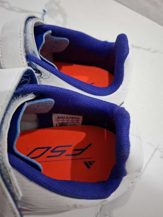 Сороконожки адидас ф50