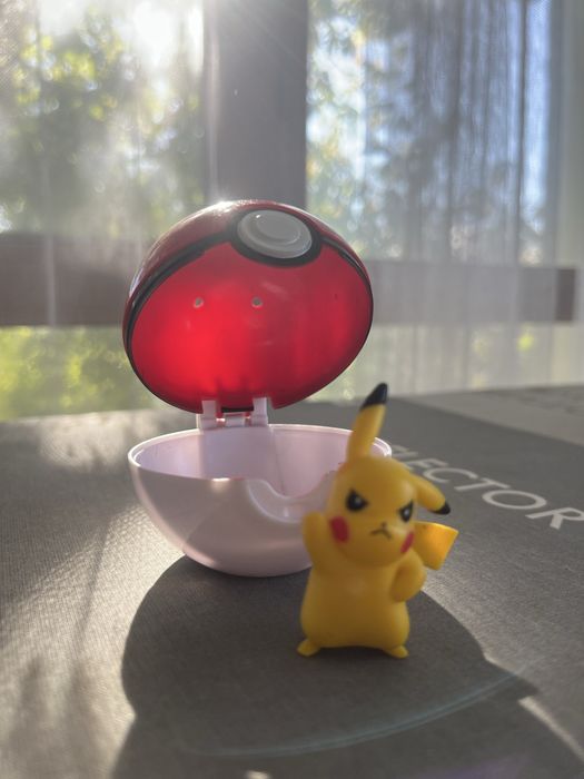 Пикачу в Покебол
