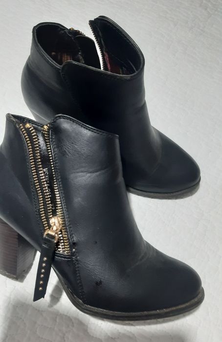 Ghete cu toc nr.36-37