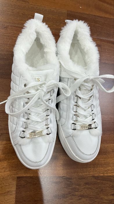 Pantofi sport Guess