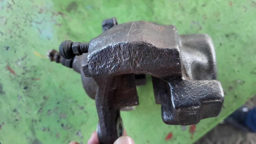 W210 E230 заден ляв спирачен апарат