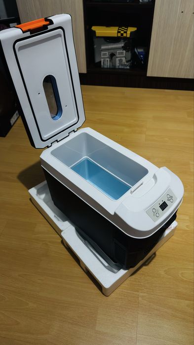 Frigider auto 10Litri