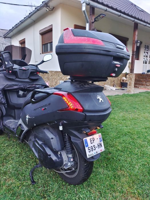 Vând Peugeot Metropolis 400 RG,  2018 Full Option tre roti-16.600 km