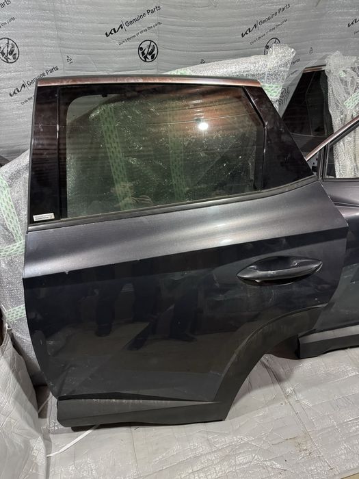 Дверь задняя левая и  правая hyundai tucson IV( европеец коротыш)