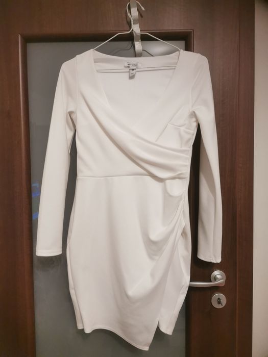 Бяла еластична рокля NLY ONE