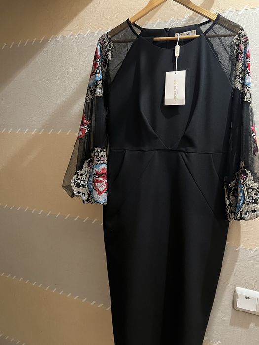 Продается элегантное платье