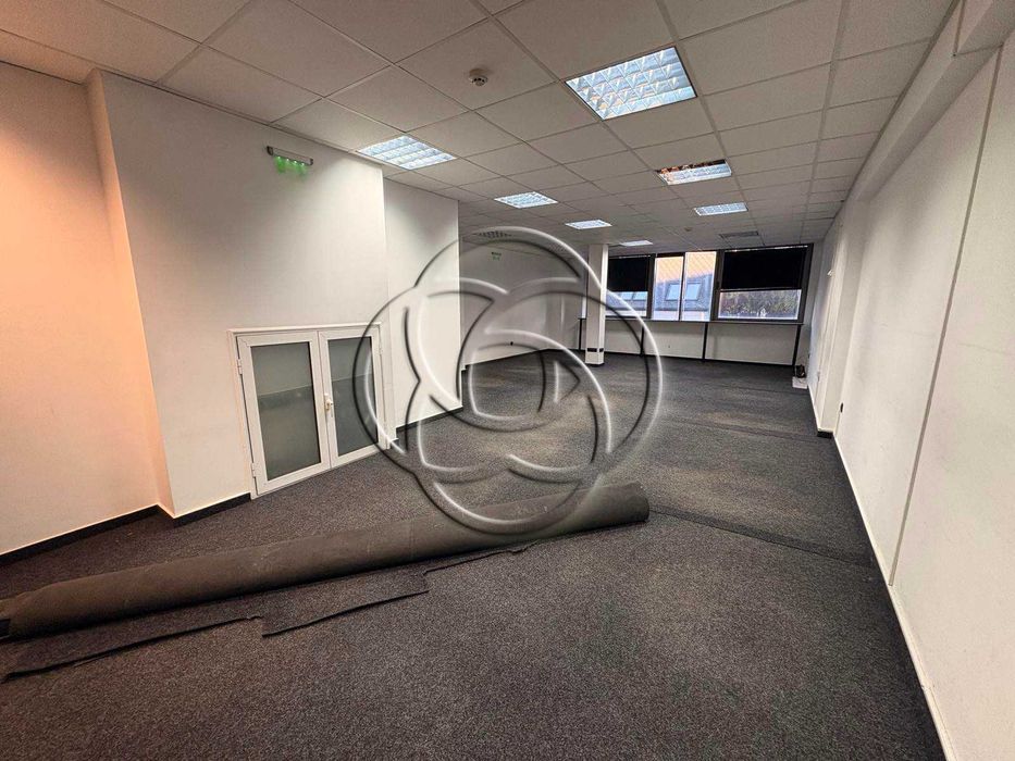 Дава се под наем Офис в София, Младост 3 - 305 кв.м за 1296.42 € - Снимка #4