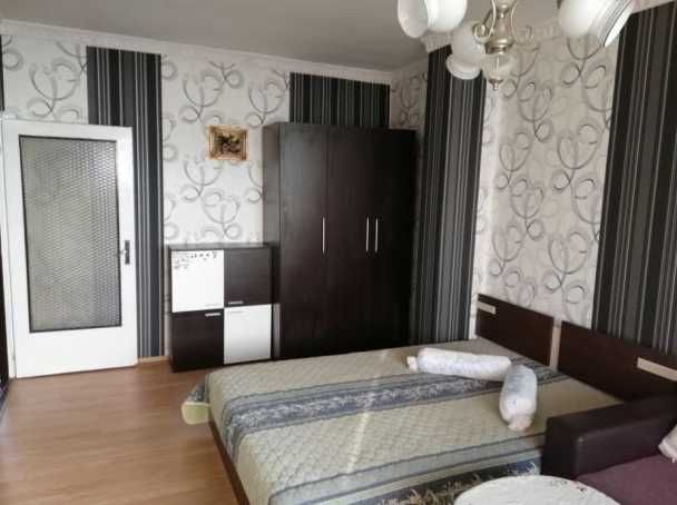 Дава се под наем Тристаен апартамент в Бургас, Братя Миладинови - 94 кв.м за 250 € - Снимка #4