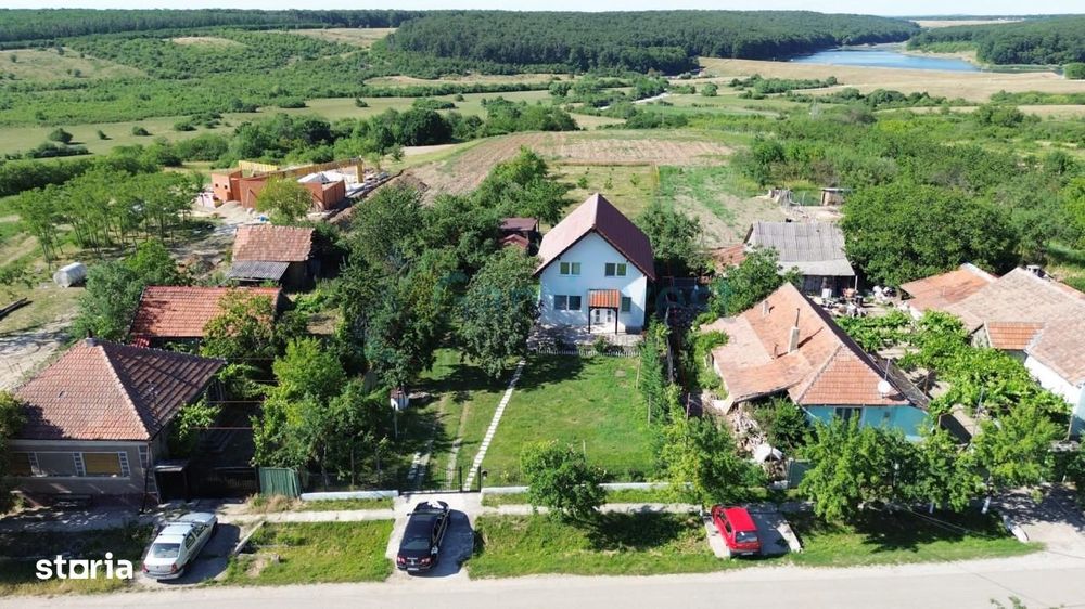 Casa noua Sauaieu, priveliste spre lac,20 km de Oradea Gaminvest V4617