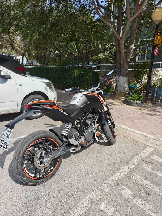 Мотоцикл KTM Duke 200