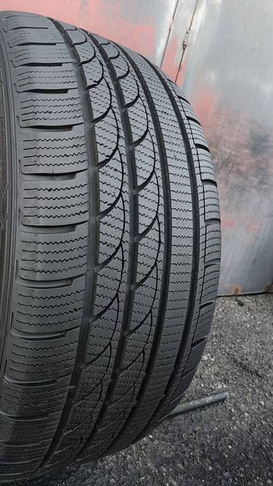 1бр. зимна гума 235/40/18 Imperial