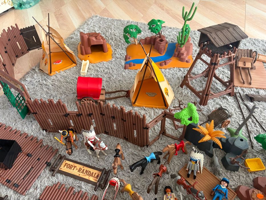 Огромен комплект playmobil