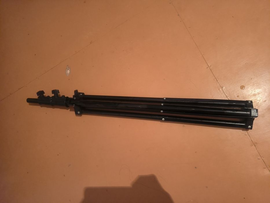 Штатив продам недорого