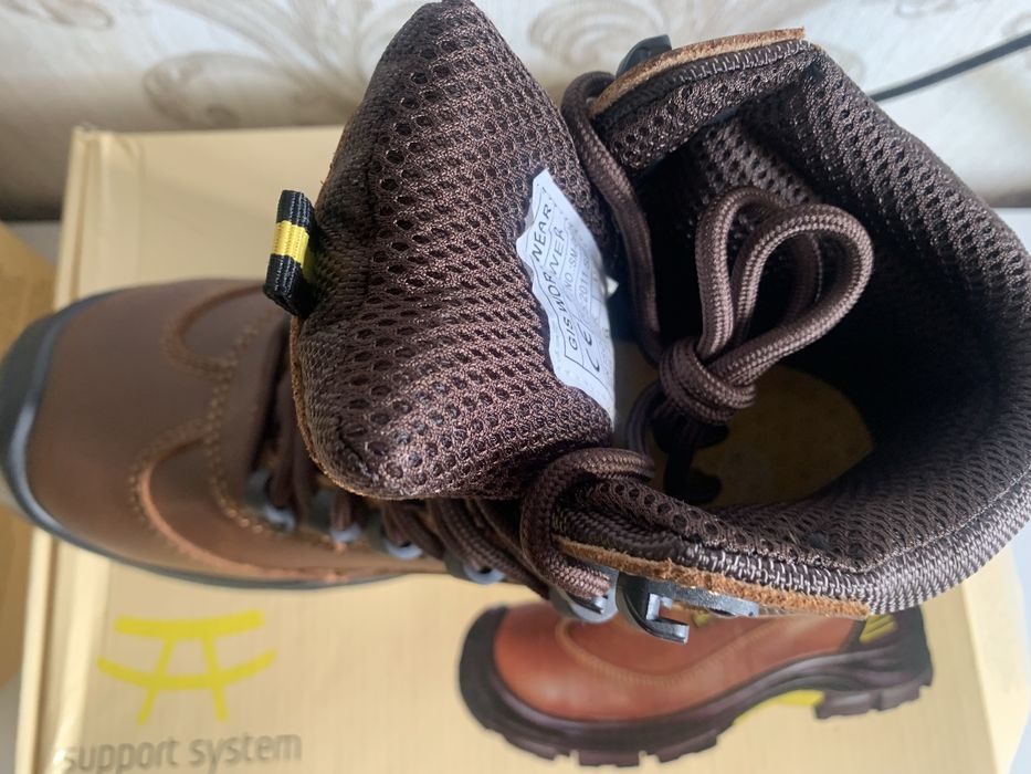 Ботинки сефти лето/зима