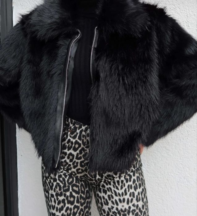 Дамско късо палто с косъм