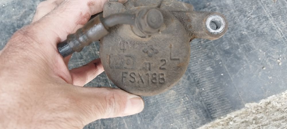 Kилометраж/предни и задни спирачни апарати Toyota rav 4