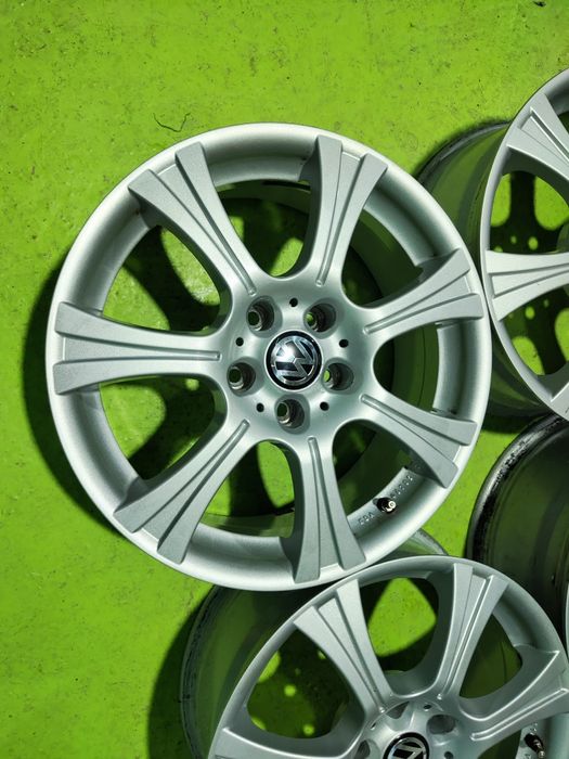 17 5x112 Vw Passat Touran Caddy Golf Skoda Audi 5х112