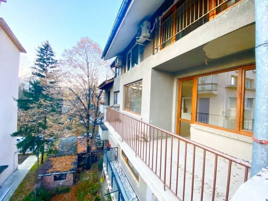 Продава се Тристаен апартамент в София, Изток - 180 кв.м за 1278 €/кв.м - Снимка #9