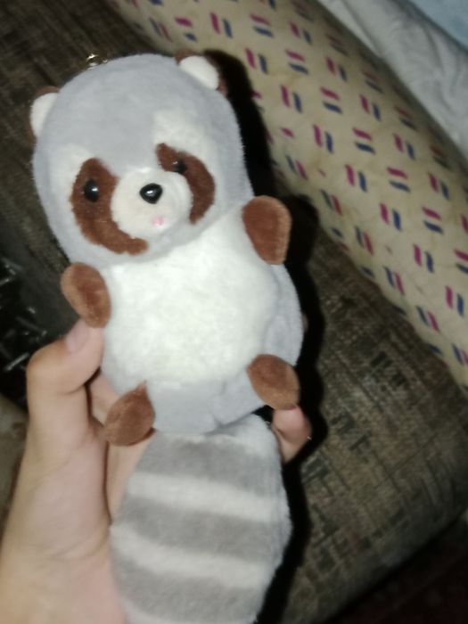 Игрушка енотика брелок