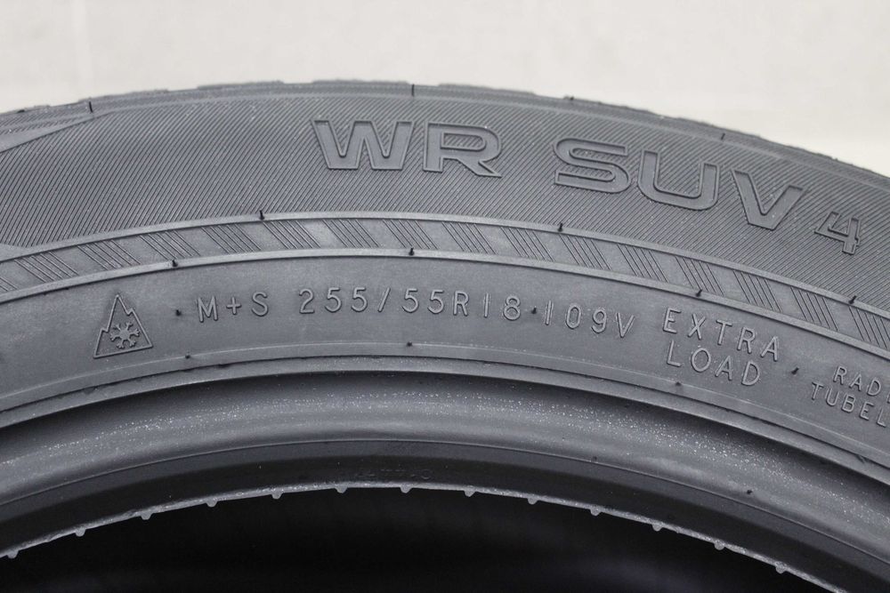 255/55-18 Nokian нова зимна гума 1 брой