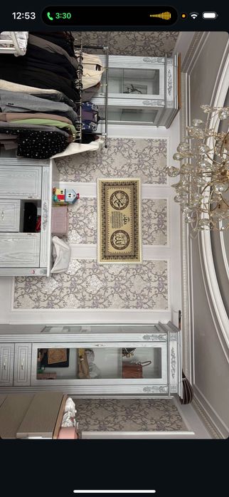 Гостиный мебель. Пенал и большой комод продается по хорошей цене