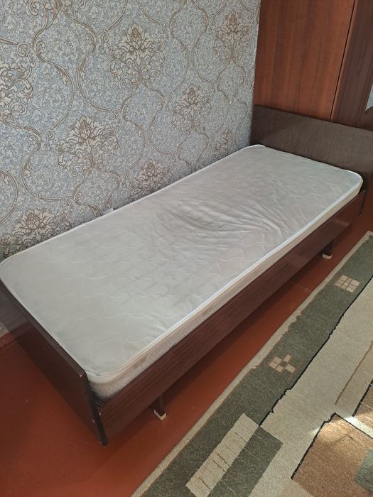 Кравать односпалка..