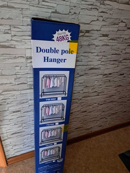 Вешалка для одежды новая в упаковке