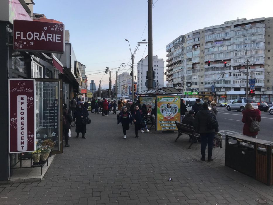 De inchiriat! Spatiu in statia de autobuz Narcisa - Vad exceptional !!!