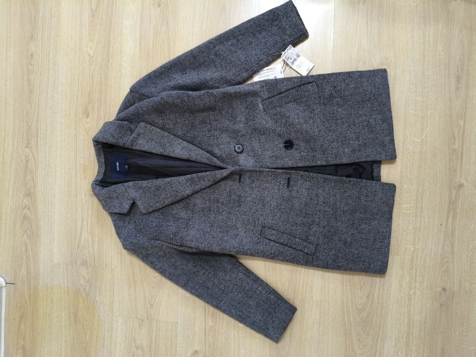 Продаётся-пальто;