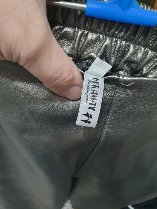 Кожаные брюки,за 3000 тенге