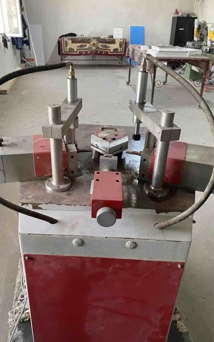 Углообжимной пресс для теплый серии