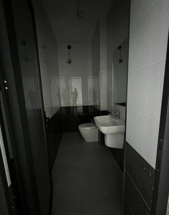 Сдаётся здание 800м² 4-этажа ориентир парк Ашхабад по низкой цене!!!